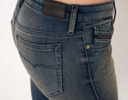 Дамски дънки Diesel Skinzee-Low-Zip Super Slim