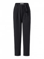 Sporty-elegant trousers with pleats and ties, black 