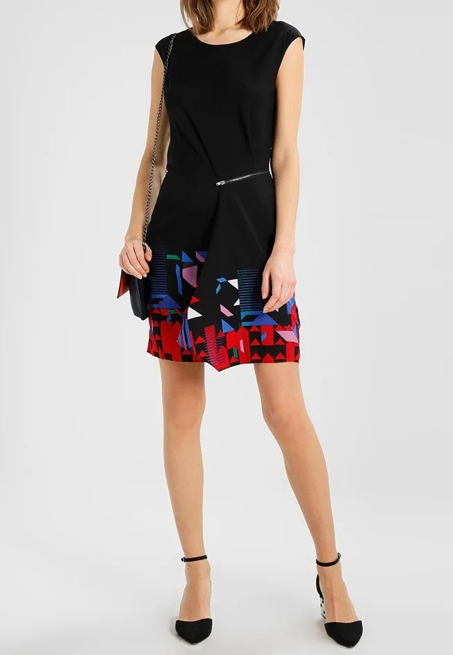 Desigual Дамска елегантна рокля Nikolas с декоративен цип, черна с принт