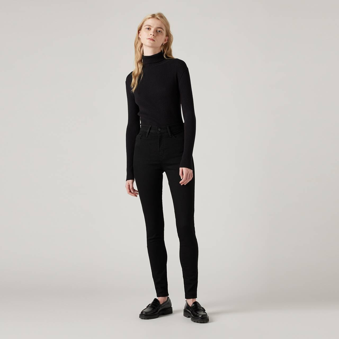 Levi's 720 Дамски тесни дънки с висока талия, черни