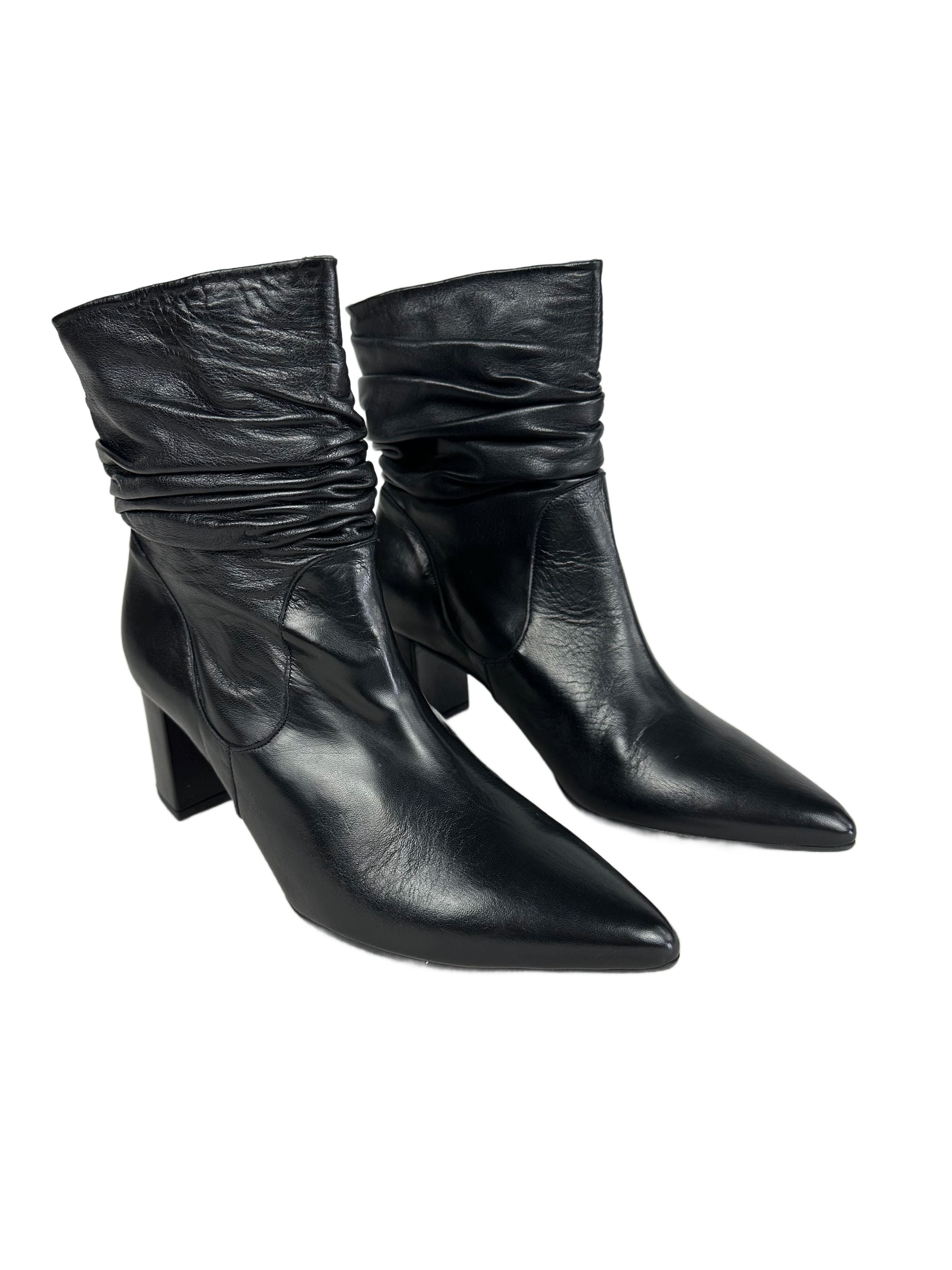 Women's wrinkled leather boots Peter Kaiser, black