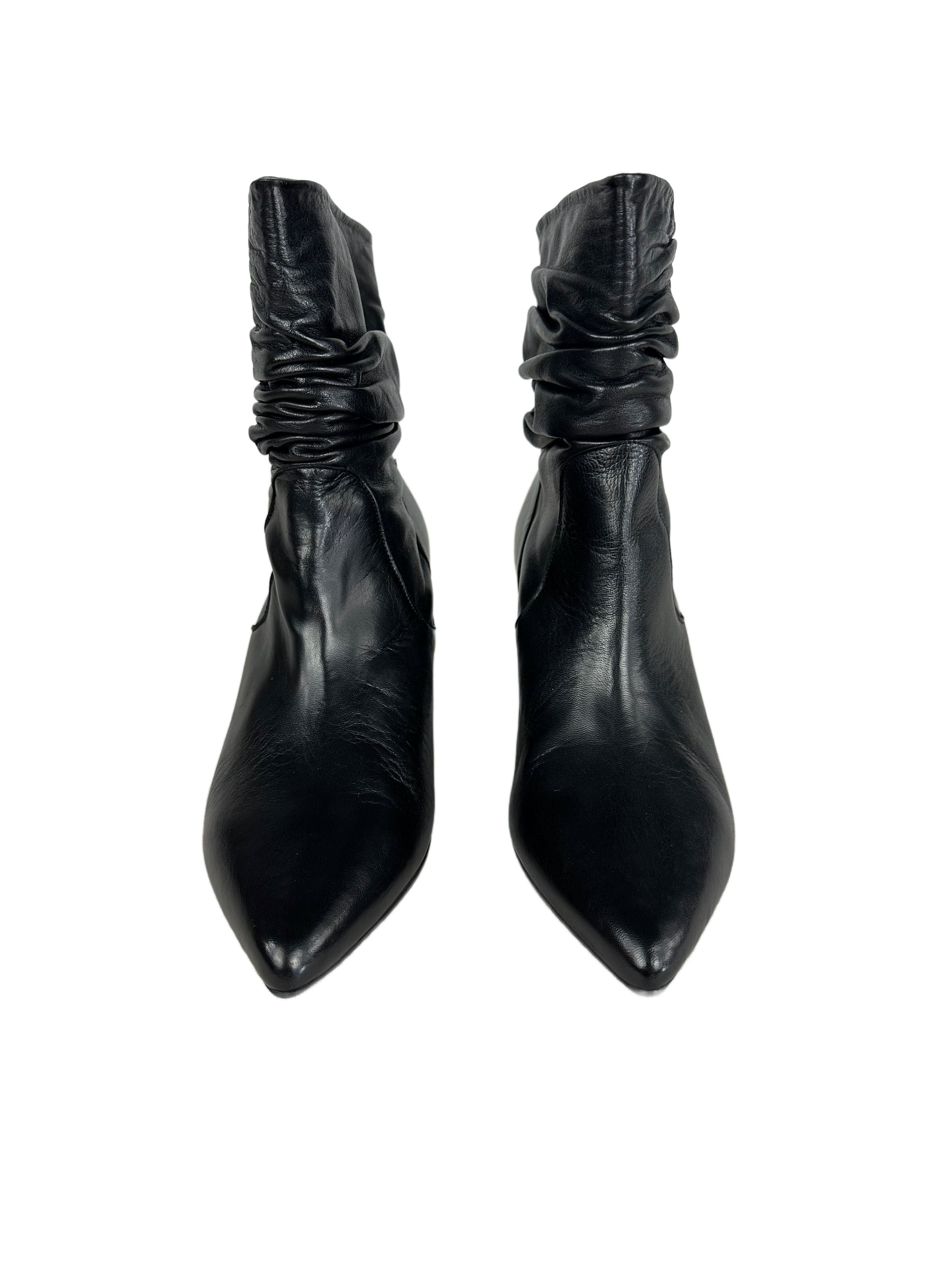 Women's wrinkled leather boots Peter Kaiser, black