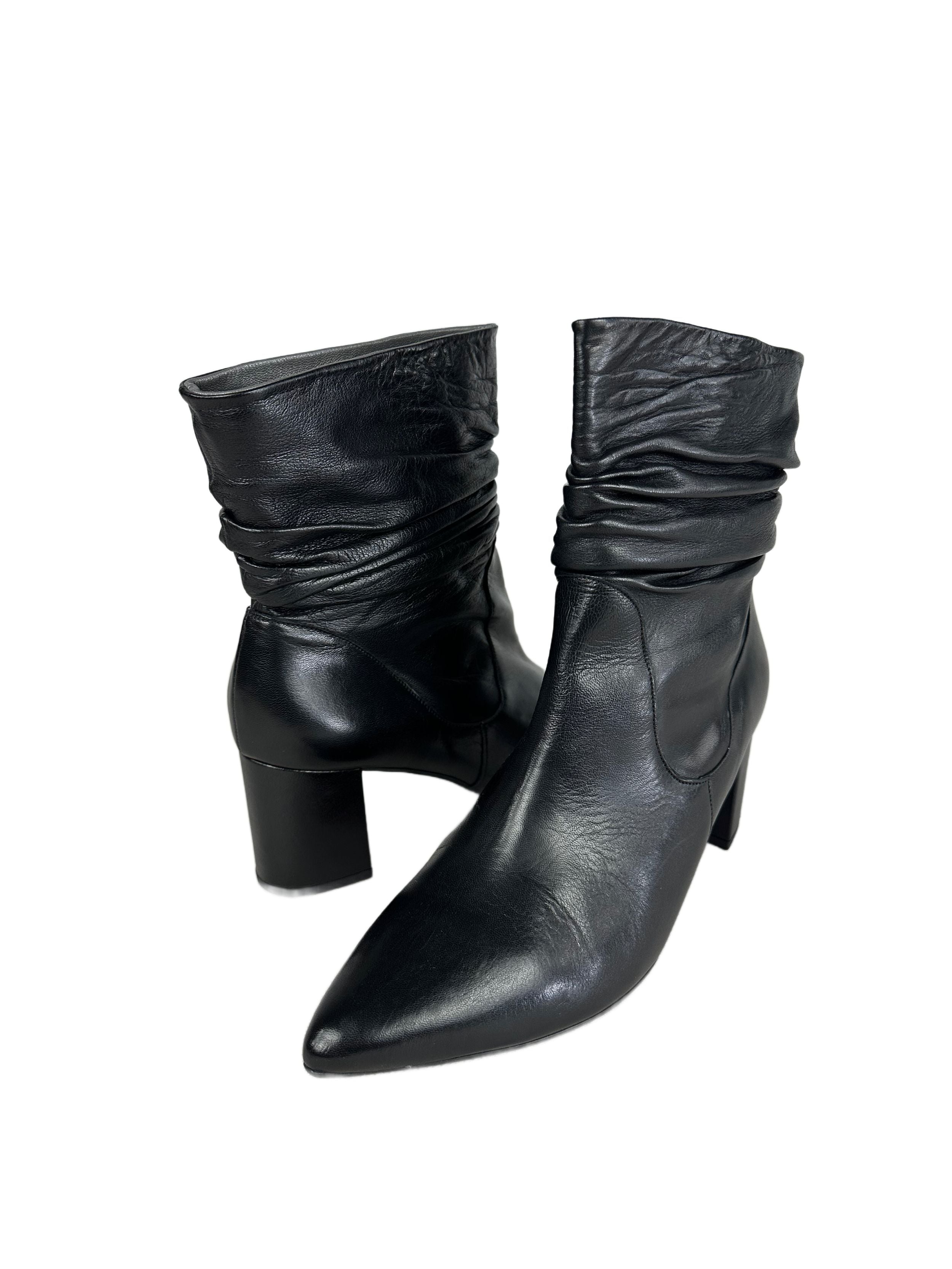 Women's wrinkled leather boots Peter Kaiser, black