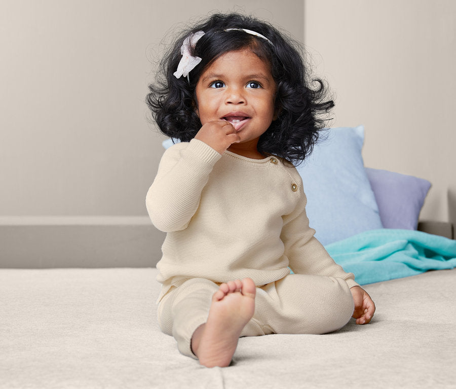 Детски плетен памучен комплект от органичен памук, блуза и панталон