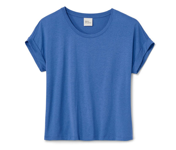 Stylish women's oversize t-shirt