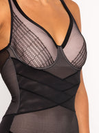 Дамско оформящо боди Triumph Contour Sensation Bsw Ex
